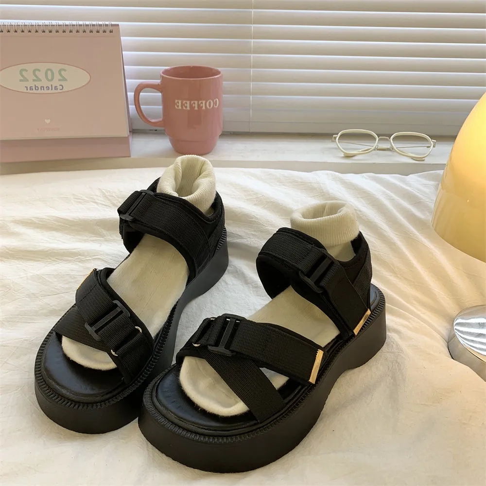 New 2024 Summer woman Ladies New Thick-Soled Slopes Magic Paste Muffins shoes platform Casual Roman Sports Sandals