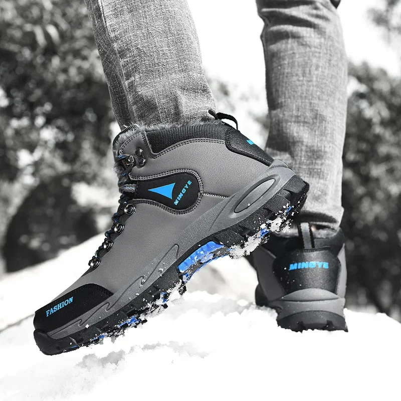 New Men Boots 2024 Fashionable Outdoor Mountaineering Shoes with Velvet Warm Snow Work Boots Leisure Sports Travel Luxury