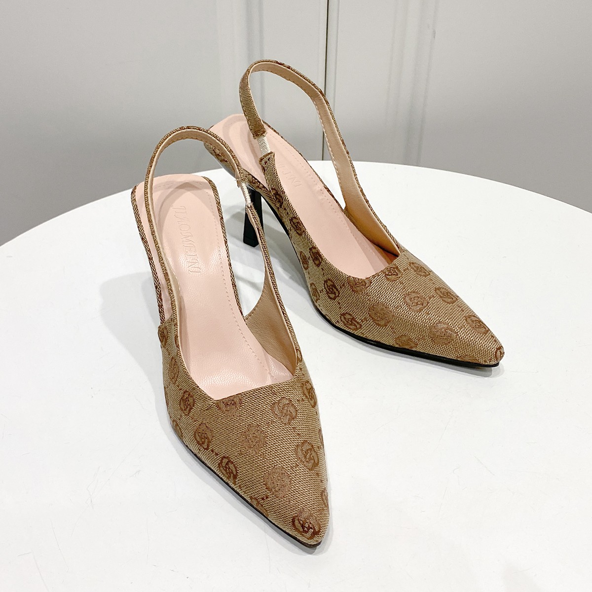 Sexy Brand Woman Slingback Shoes Fashion Ladies High Heels Pumps Elegant Med Heel Pointed Toe Slip on Sandal Mules Plus Size 42