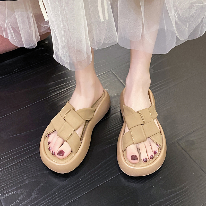 2024 New Platform Sandals Female Summer Wear Sense Sandals Light Summer Fashion Beach Flip-flops Female Slippers Women