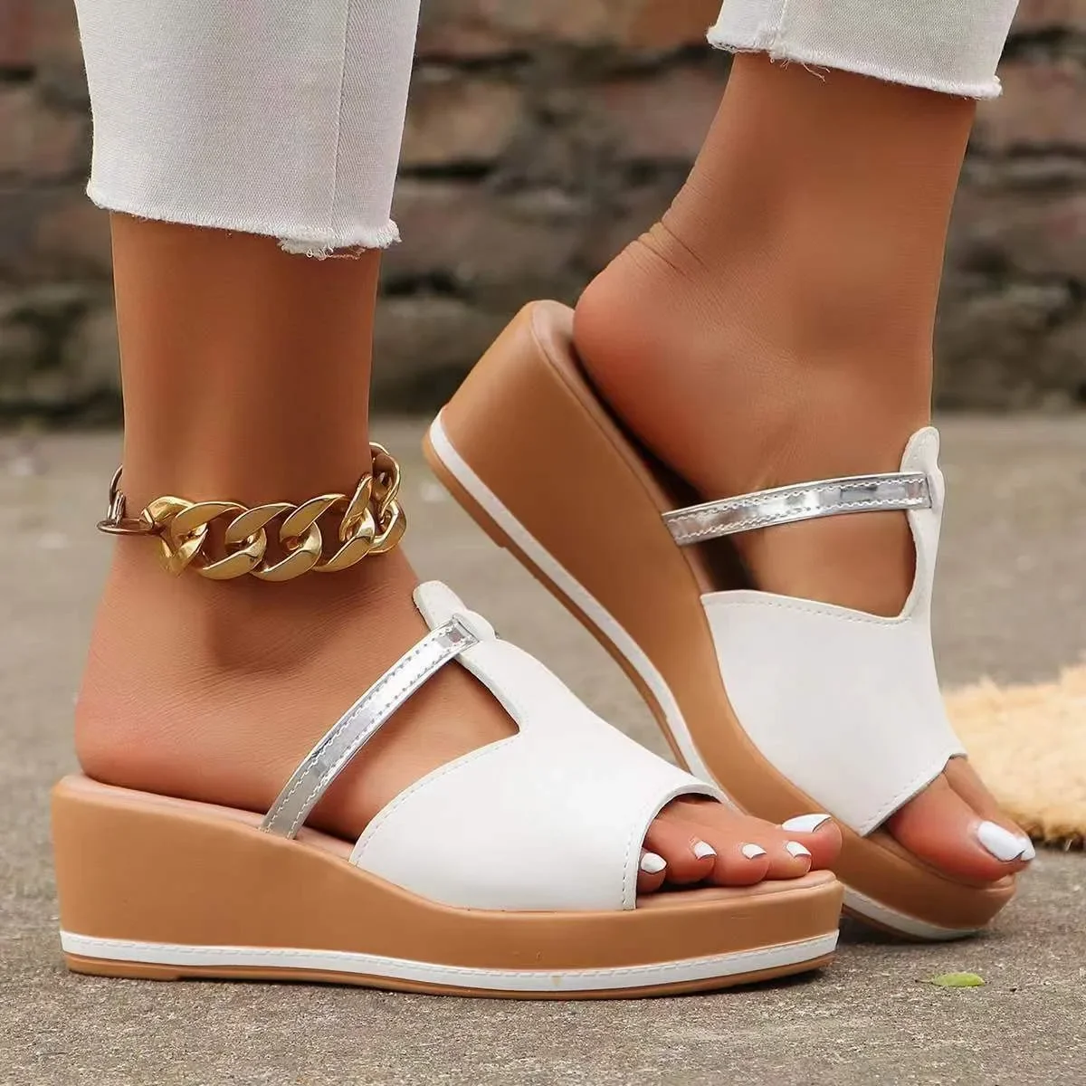 2025 new Summer Womens Casual Beach Thick-soled Slippers Wedge Heel Non-slip Sandals Fashionable Open Toe Women's Shoes Plus Size 43 266b