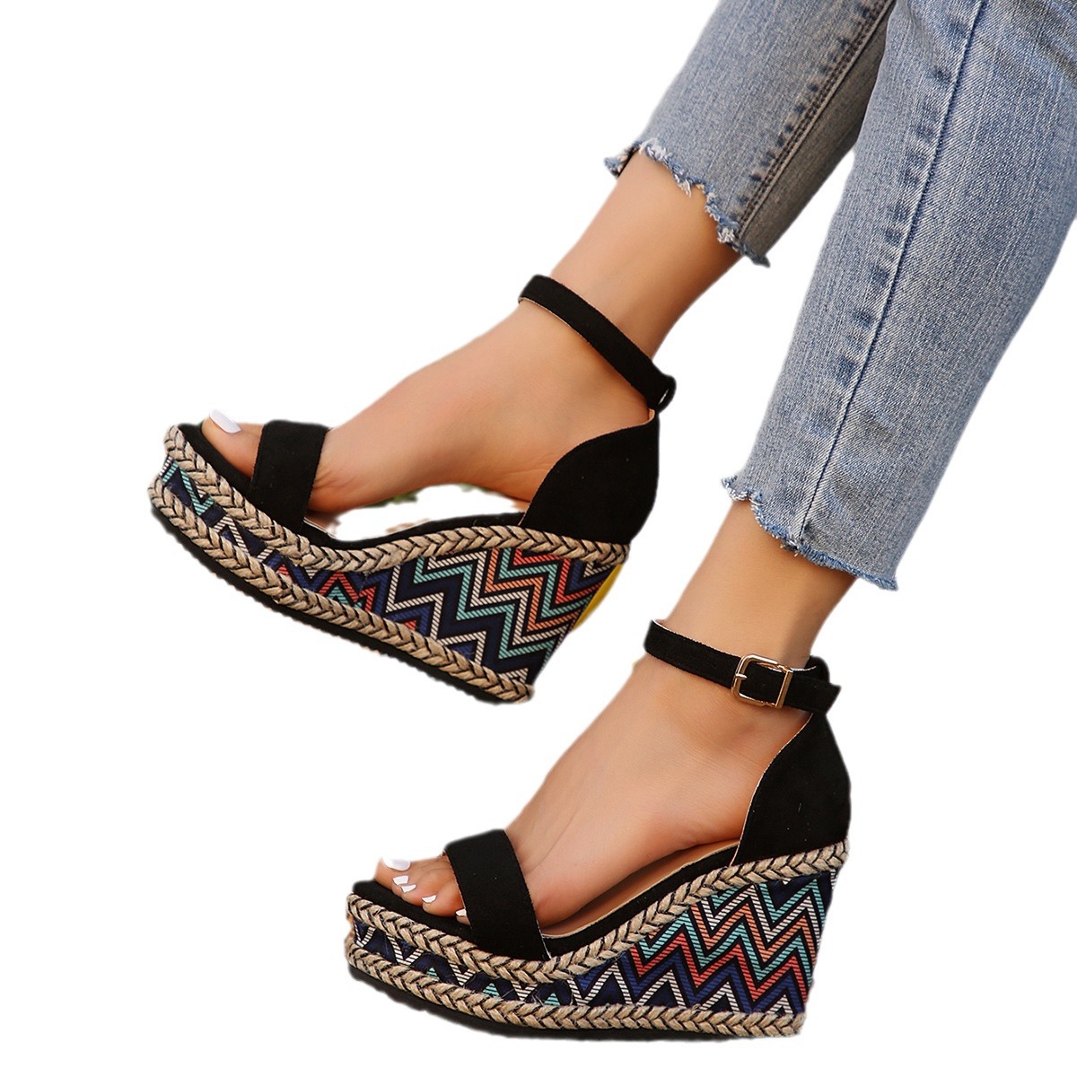 2024 new large size wedge heel slippers for women one-strap wedge heel thick-soled sandals fashionable new sandals high heels
