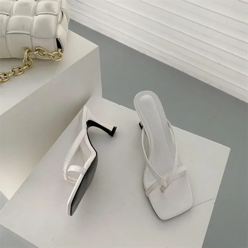 Pumps Peach Shoes 2024 Slippers Runway Toe Loop Sandals Celebrity Slides Women Candy High Heels Club Ring Flip Flop