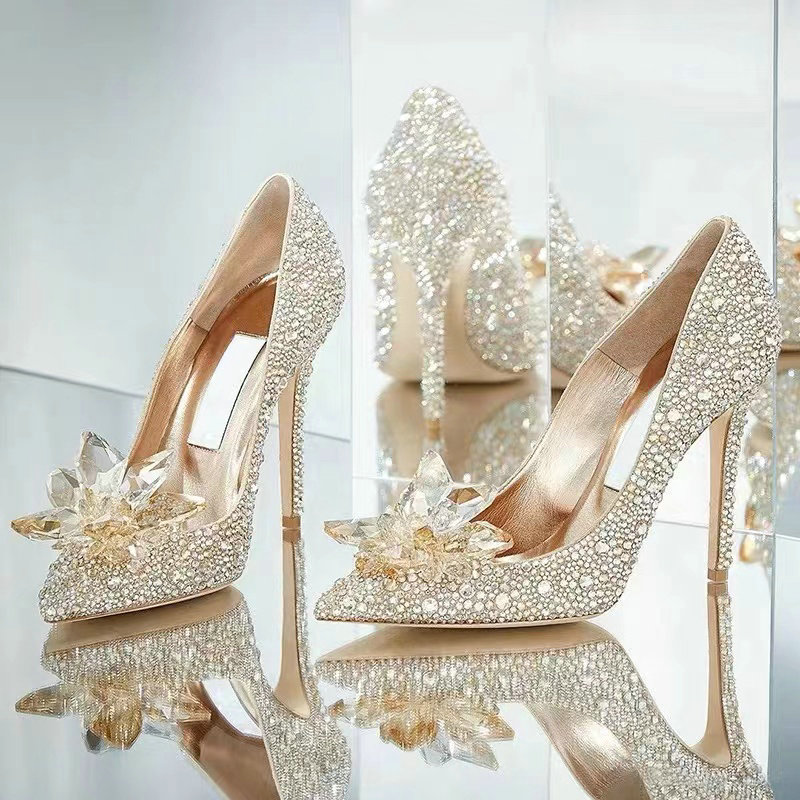2024 Crystal Shoes Pointed Toe High-heeled Shoes Wedding Shoes Dress Low-heeled Pregnant Women Red Bride Wedding Pumps Two-wear