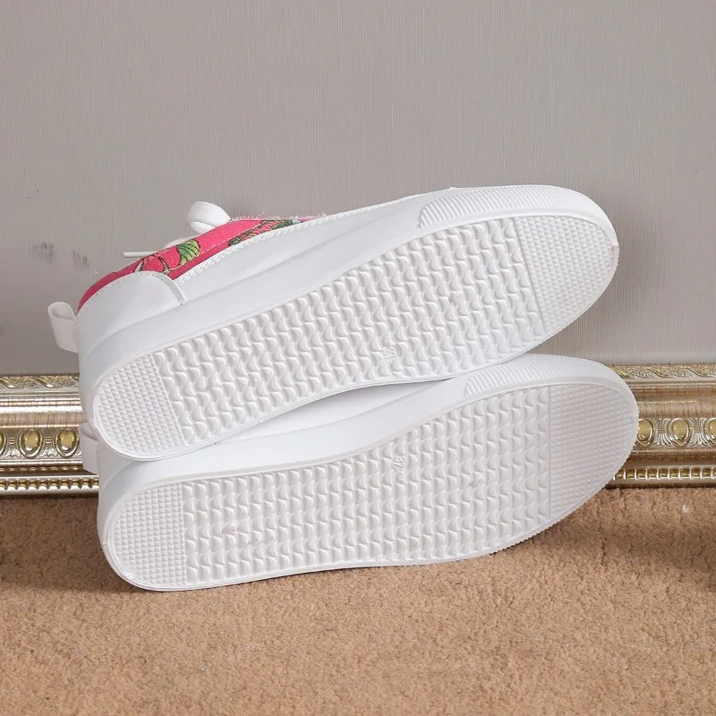 Luxury Women Casual Designer Canvas Shoes Comfy Walking Flats Sneakers Sports Shoes Female High Quality Chaussures Femme Shoe
