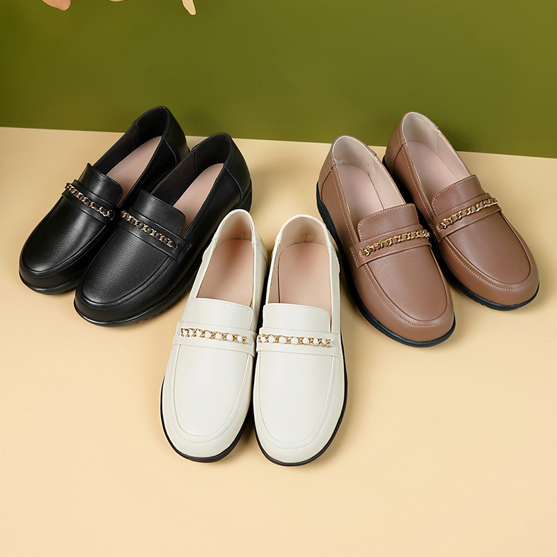 2025 NEW Mom AIYUQI Wedge Anti Slip New Spring Genuine Leather Ladies Slip on Large Size Middle aged Women s Shoes on