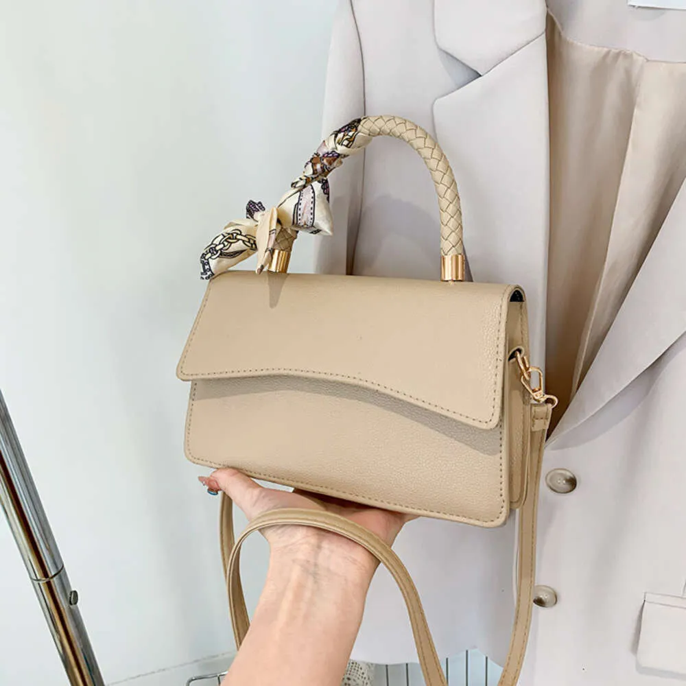 Women Bag Leisure Crossbody Bag Shoulder bag Fashion Stylish Versatile Classic design Natural style Minimalist style Free shipping