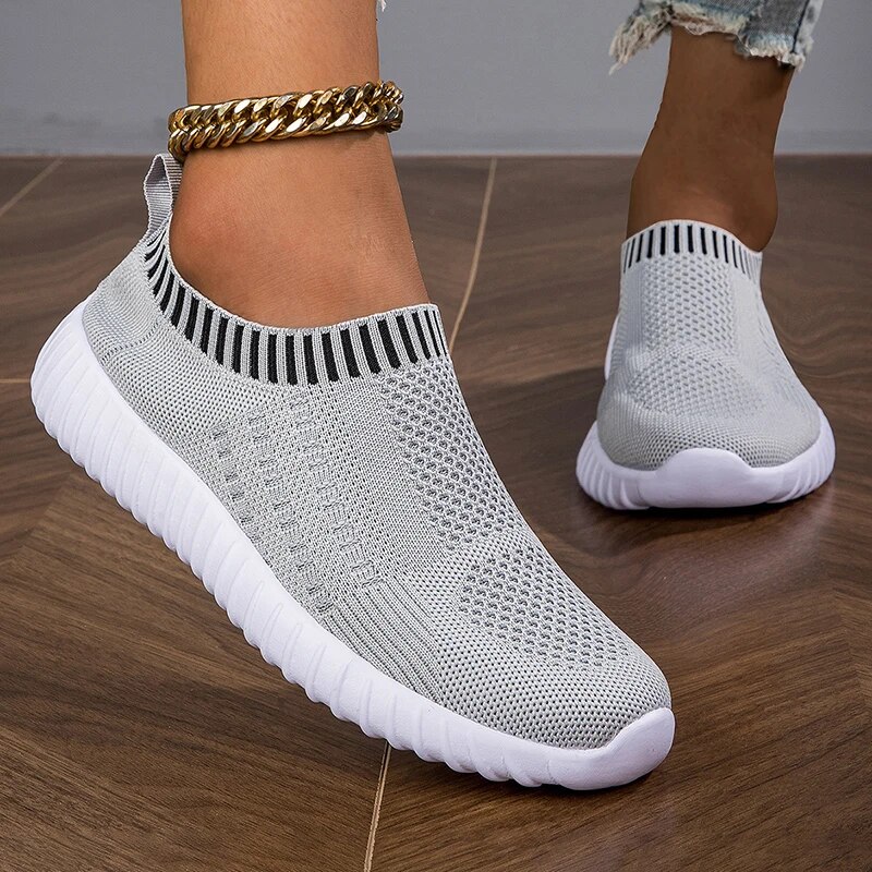 Mesh Sneakers: Breathable Women's Vulcanized Sport Shoes for Casual Summer Walks 4