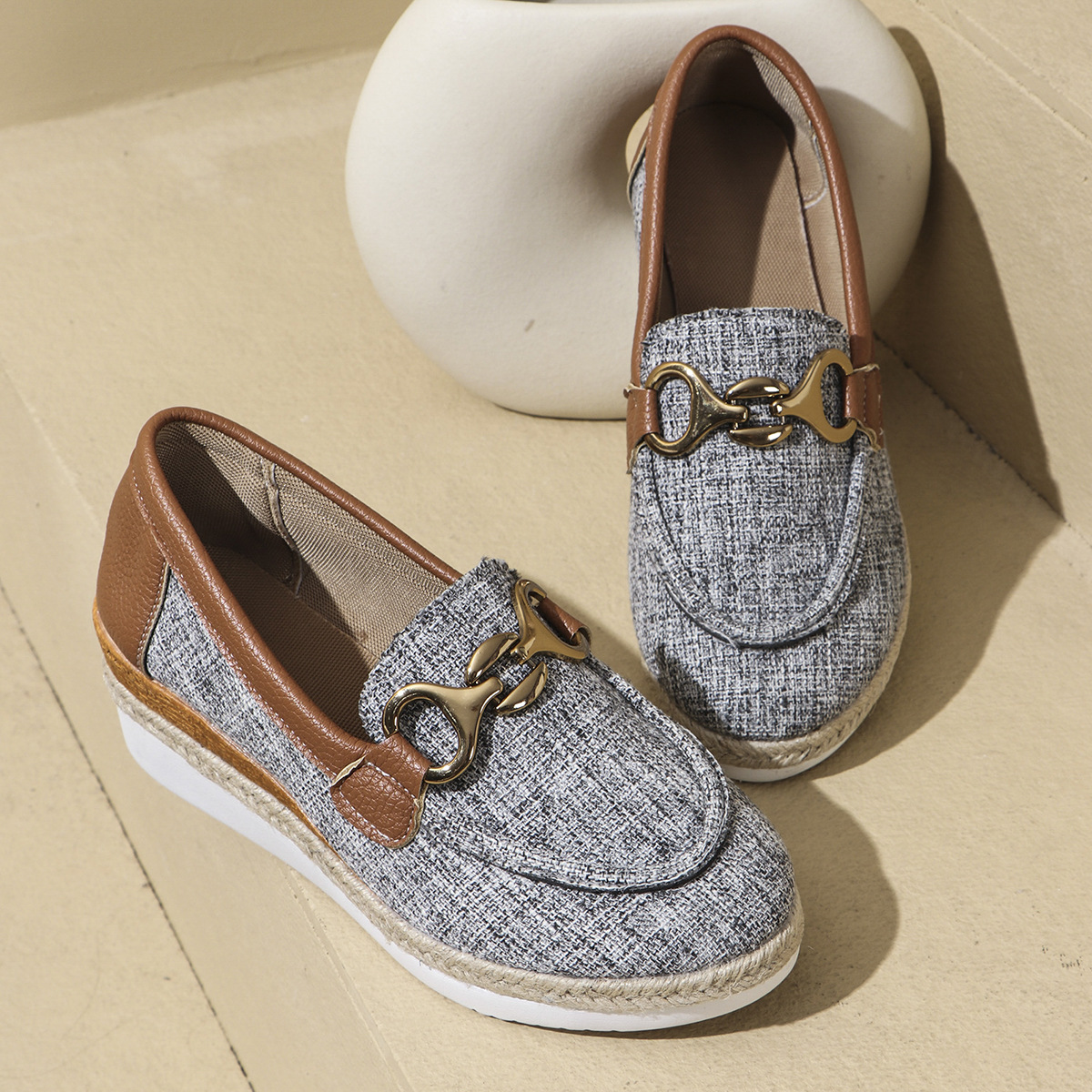 Large size womens 2024 summer new style metal buckle round toe flat casual cloth single shoes 36-42
