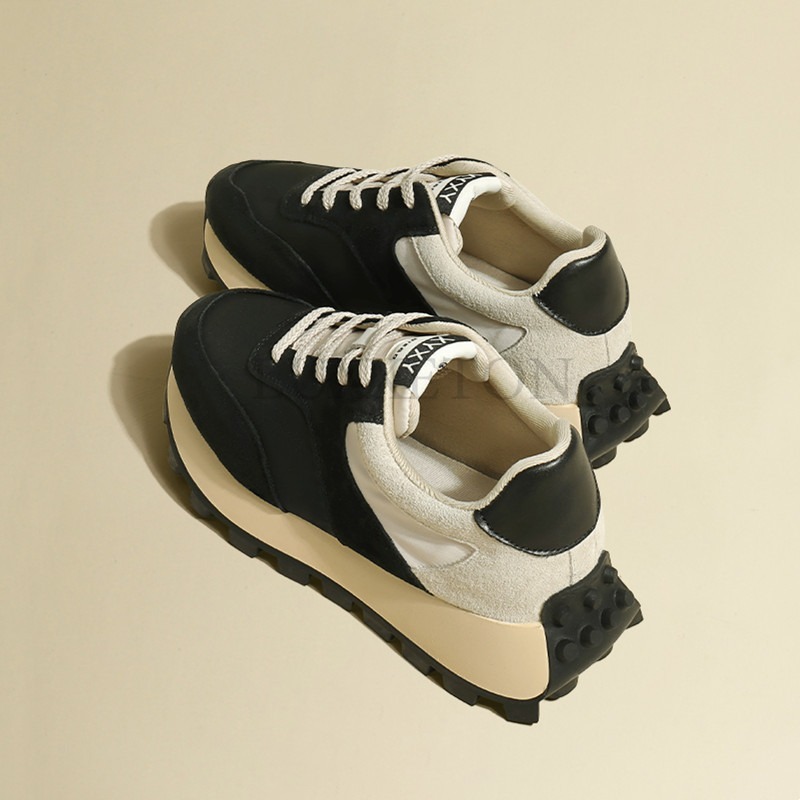 Non-Slip Women's Sports Shoes for Casual Walking and Tennis in Black 4