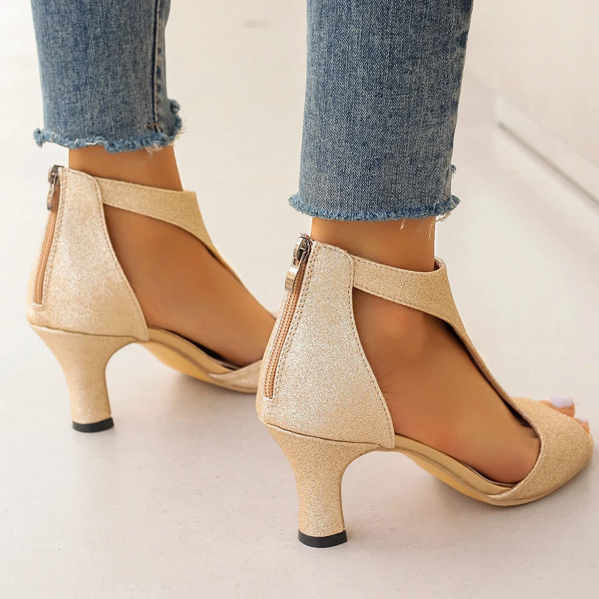 Women Roman Sandals Medium Heel High Heels Big Size 42 43 Summer 2024 Fish Toe Stiletto Gold Silver Pink Purple Elegant Designer