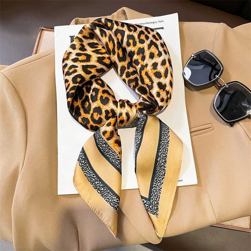 Fashion Wen Silk Scarf Ladies Leopard Print Shawl band Small Hair Scarves Bandana Fem Handkerchief Scarves 70Cm Square X250319