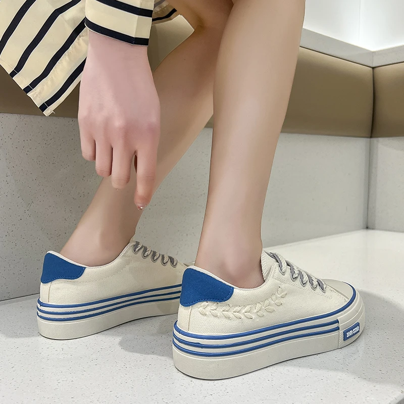 Platform Women Canvas Shoes Height Increasing Chunky Sneakers For youth girls Outdoor trainers Female Ladies Thick Sole