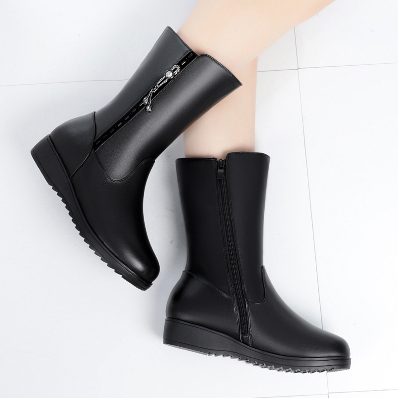 AIYUQI Women Winter Boots Anti Slip 2024 New Genuine Leather Mom Snow Boots Women Wedge Large Size Wool Warm Women's Boots