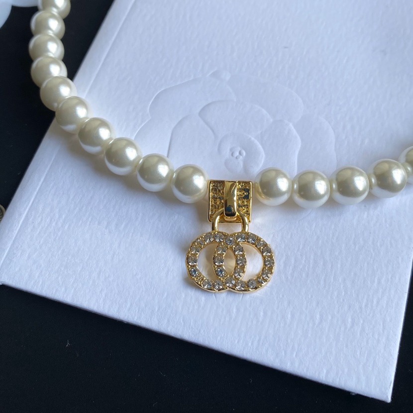 Pearl Chain Necklace New Designer Jewelry Long Chains Luxury Gift Pendant Charm Necklace Autumn Fashion Style Love Necklace With Box