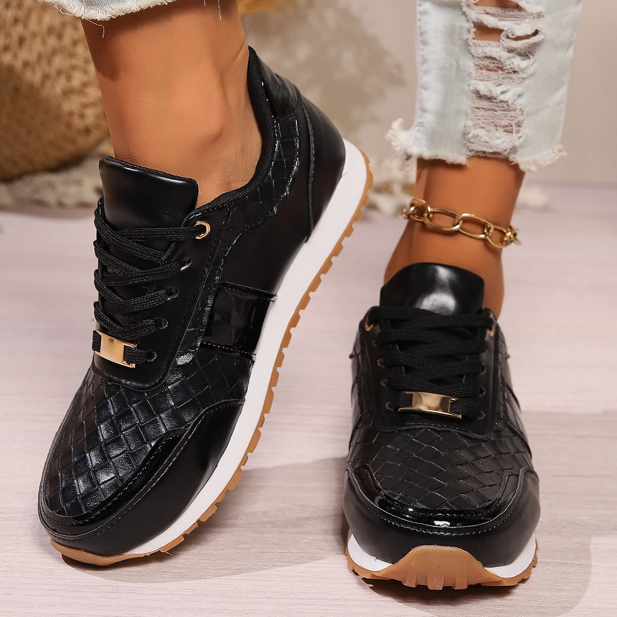Designer Trend Sneakers Women Casual Lace Up Flat Running Walking Woman Footwear Breathable Women's Sports Shoes 2549 's