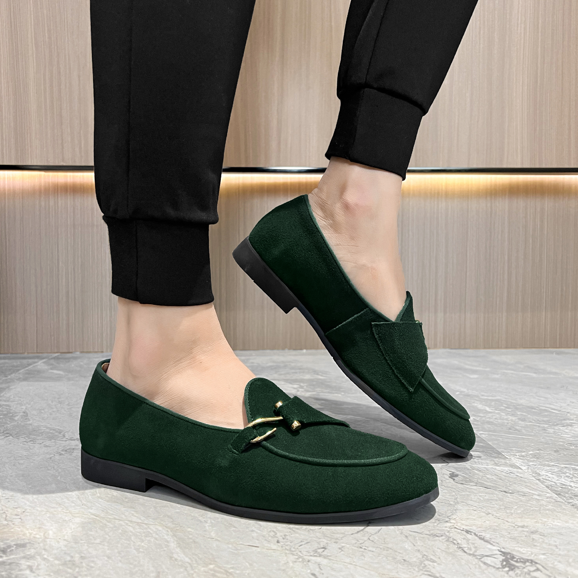 Fashion Men's Casual Shoes Cow Suede Genuine Leather Men British Style Buckle Monk Loafers Mens Slip-on Outdoor Driving Flats dh1102140750