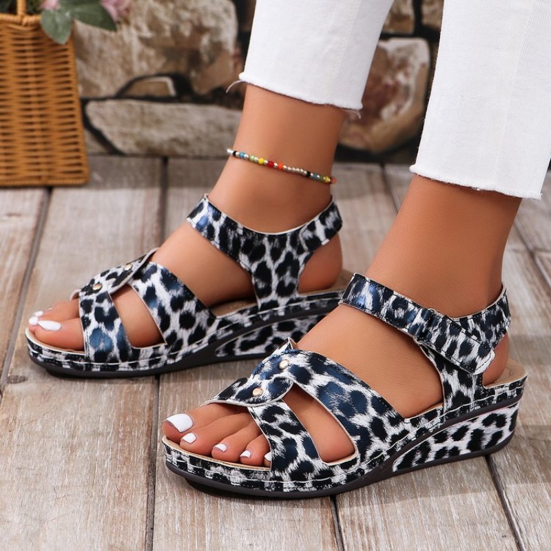 2025 NEW Leopard Fashion Wedges Sandals for Women Summer Lightweight Casual Beach Shoes Woman Roman Style Platform Sandles Plus Size a Platm