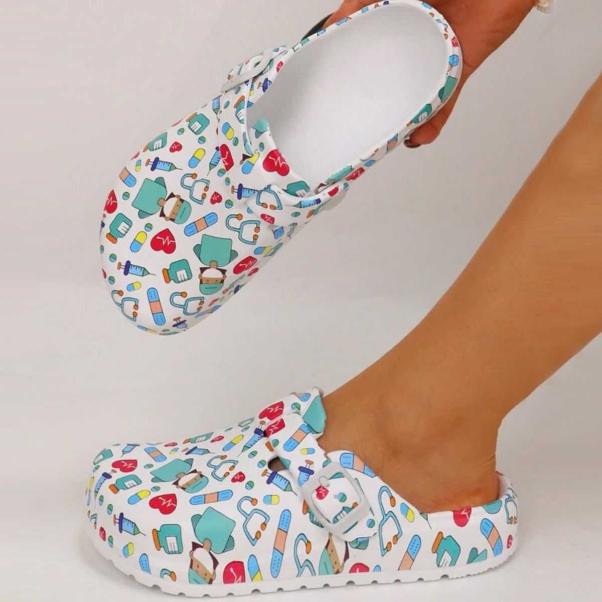 Shoes Medical EVA Laboratory Doctor Clogs Non-slip Nurse Surgical Slides Casual Beach Womens Indoor Work Slippers 224