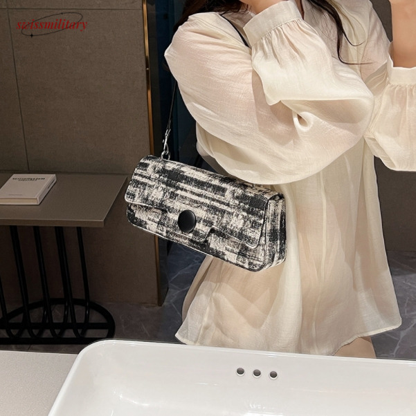 Swissmilitary High end, personalized, niche underarm bag for women, 2024 autumn and winter new fabric shoulder bag, handbag buckle #32