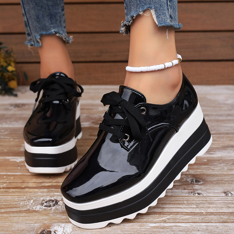 2024 New Patent Leather Thick Bottom Brogue Shoes for Woman Women Plus Size Lace Up Flats Woman Chunky Platform Oxford Shoes 42