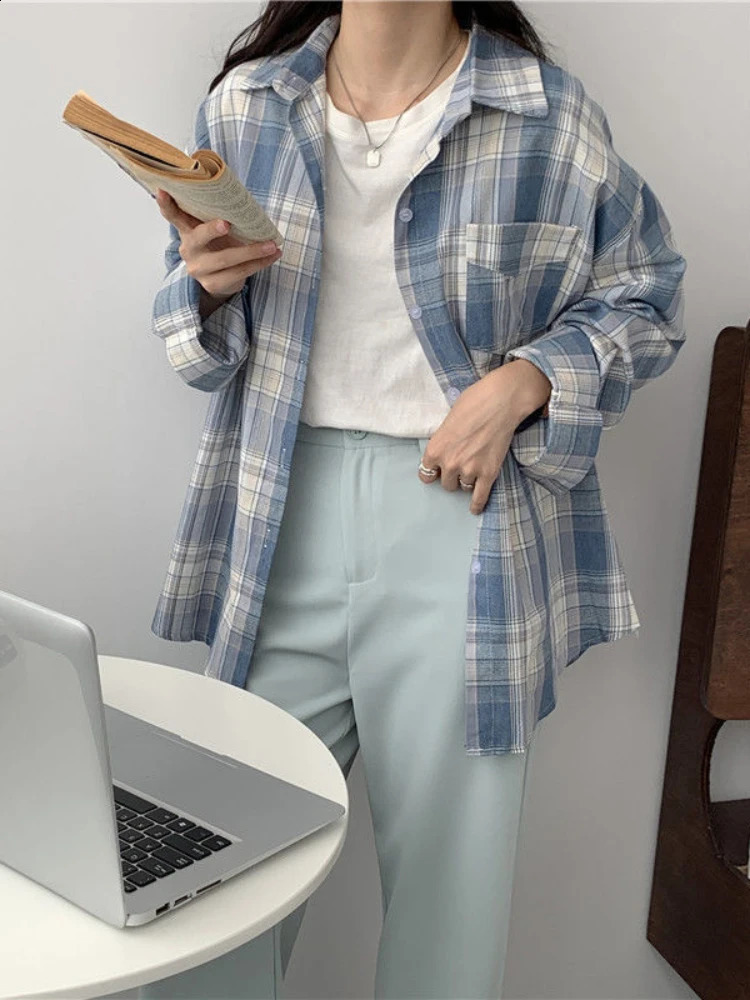 Casual long sleeved autumn shirt Korean medium length loose fitting womens winter plain weave fashionable lapel top 240814