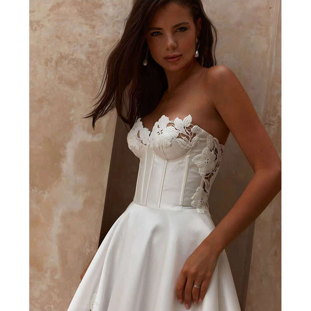 Elegant Sweetheart Wedding Dress For Women Lace Appliques Lllusion Sleeveless Backless A Line Simple Bridal Gown