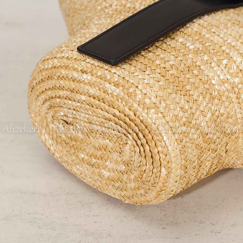 3 Alizekerr Hat Shaped Straw Handbags Women Elegant Boutique Bohemian Hand Woven Beach Tote Bags High Quality Summer Holiday 240903 4