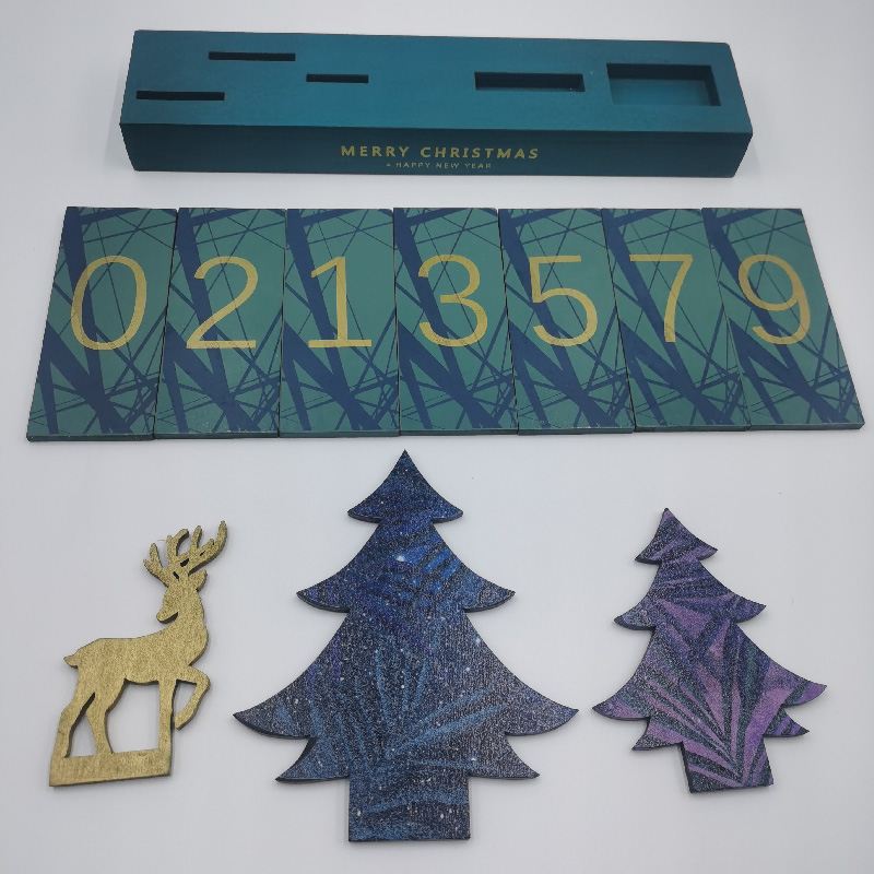 Christmas Design Desk Calendar - Stylish Time Management Tool for Holiday Planning