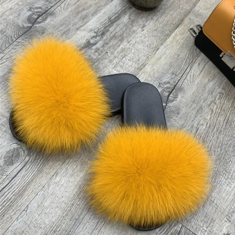 Fur slider womens coat summer womens casual fur fluffy home flat slider fashionable womens outdoor shoes 240903