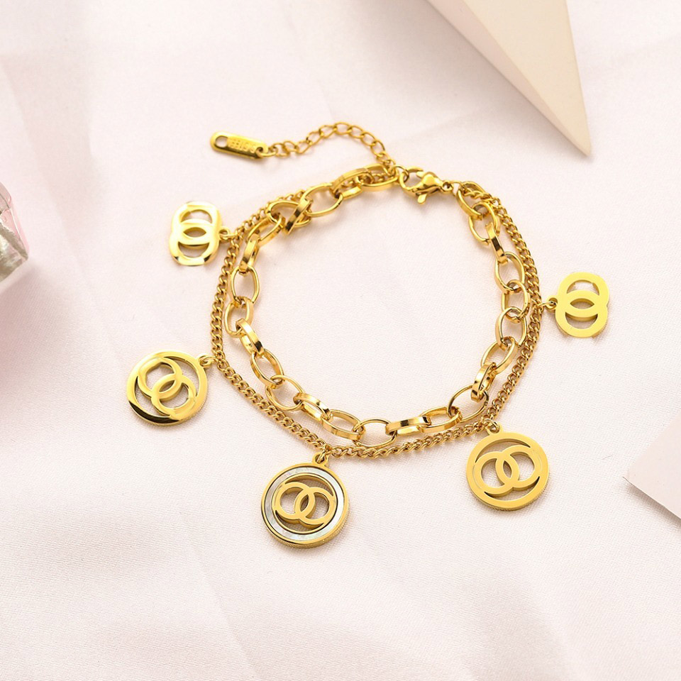 Designer Bracelet Bangle Christmas Gifts Bracelet Women's Romantic Fashion Jewelry Accessories Wedding Party Luxury Jewelry Round Diamonds Letter Chain Bracelet