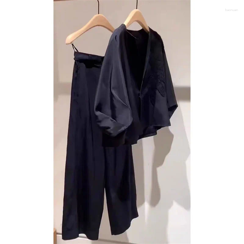 Womens Tracksuits Autumn Chinese Women Outfits Vintage Embroidery Satin Bat Sleeve Short Jacket High Waist Wide Leg Pants Two Piece Set