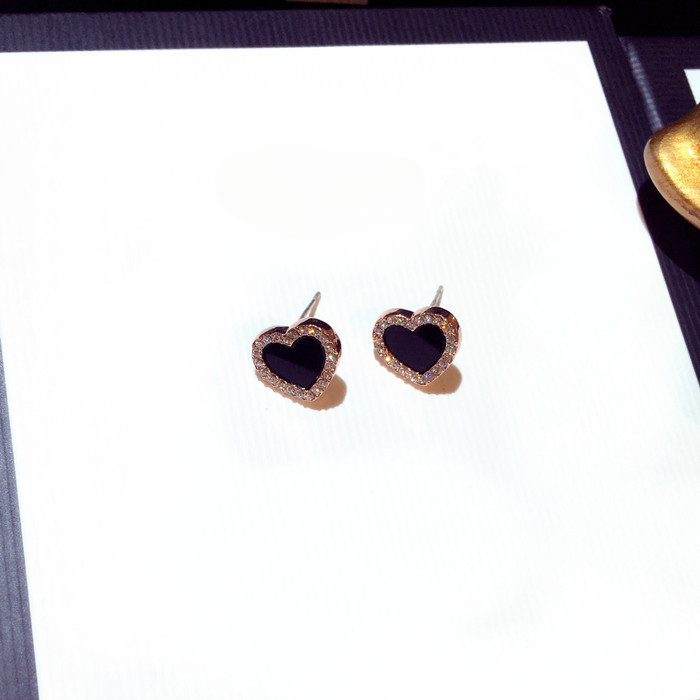 Chic Women's Sterling Silver Crystal Heart Ear Rings Set with Shiny Rose Gold Finish for Special Occasions