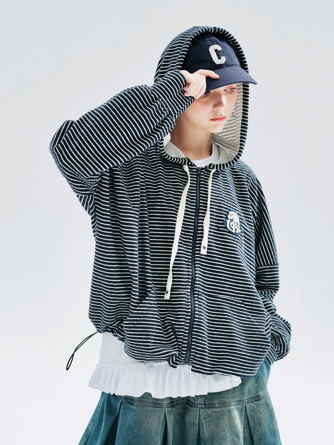 Imakokoni original striped round neck hooded sweatshirt for womens spring and autumn outerwear 234246 240902