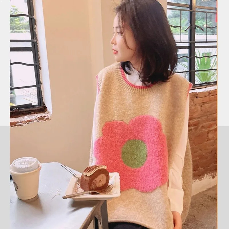2024 Knitted Vest Womens Autumn Loose Small Fresh Flower 240904