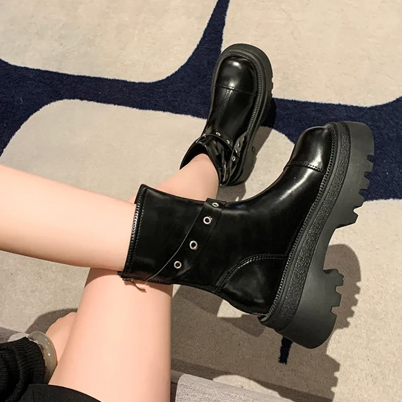 Flats Mid Calf Platform Winter Shoes 2024 Designer New Walking Goth Boots Fashion Trend Women Chaussures