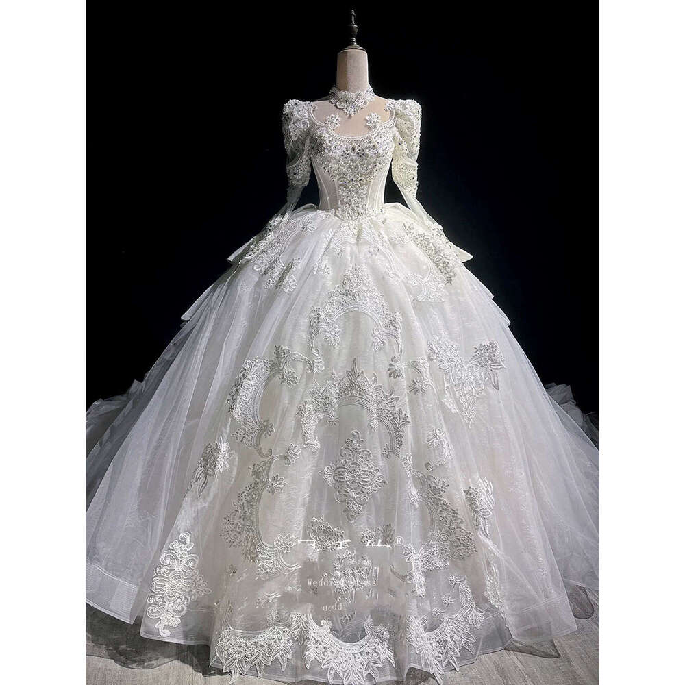 A E Arabic Dresses New Designer Top Quality Ball Gorgeous Sweep Train Crystals Pearls Beaded Wedding Gowns Lace Appliques Bridal Gown Ppliques 6660306