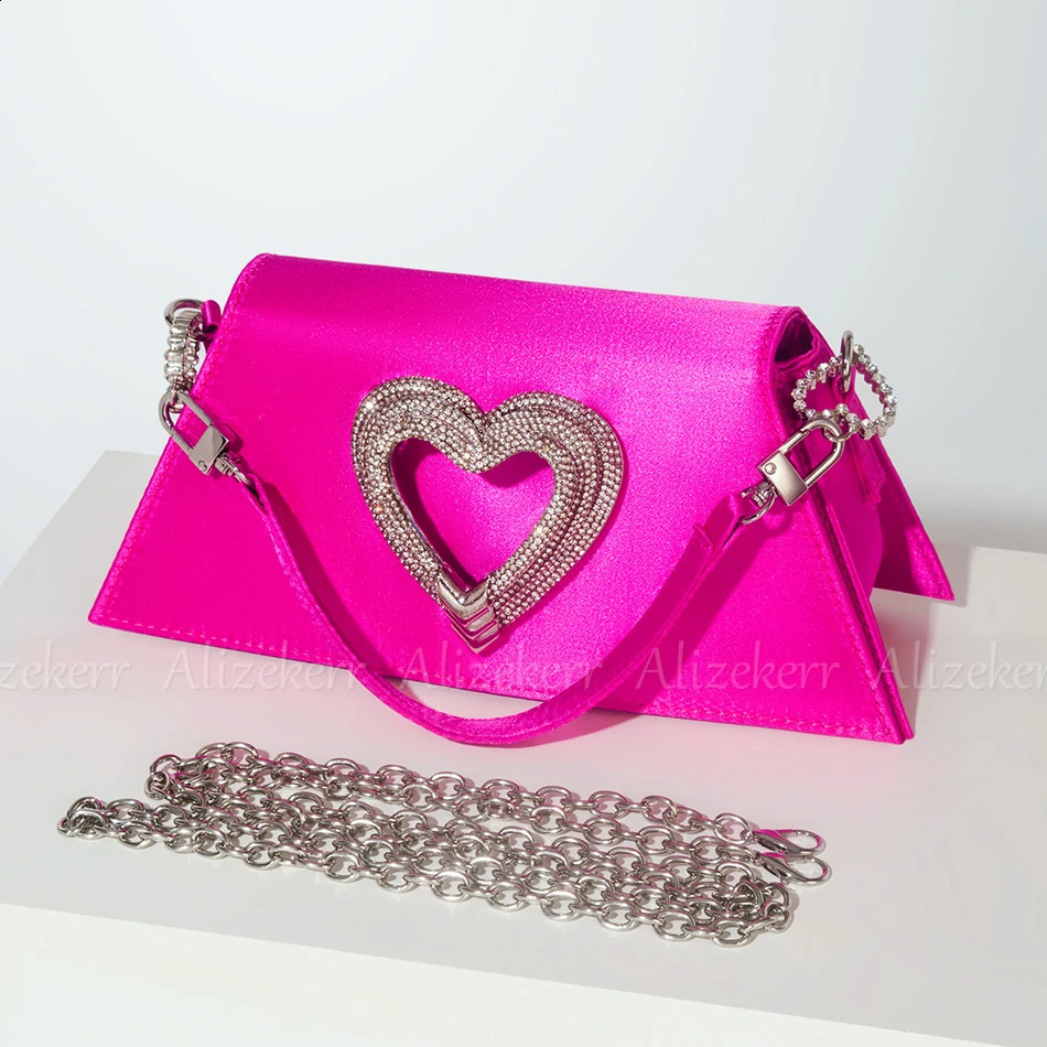 3 Rhie Heart Shaped Satin Handbags Women Fashion Boutique Chic Bg Crystal Trapezoid Evening Clutch Purses Wedding Party 240903 4