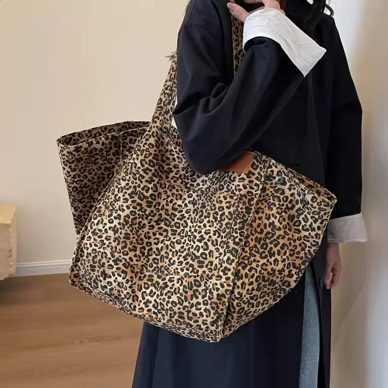 Leopard Pattern Tote Bag Vintage Canvas Shoulder Bag Fashion Big Capacity Handbag For School Work Shopping 240904