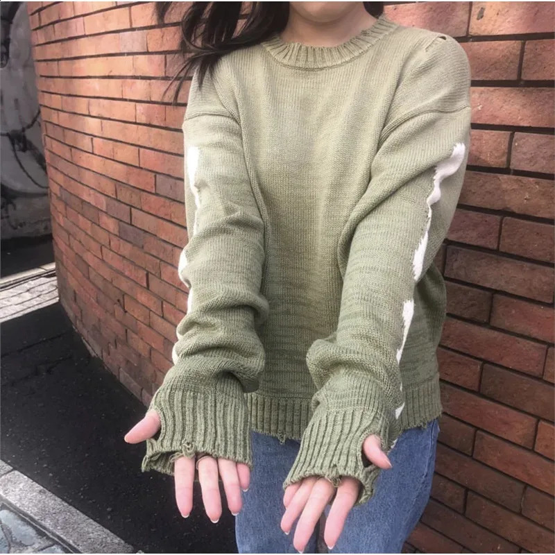 2024 Autumn Winter Fashion Women Long Sleeve Knitted Sweater Loose Skull Print Holeinthewall Style Female Casual Pullover 240904