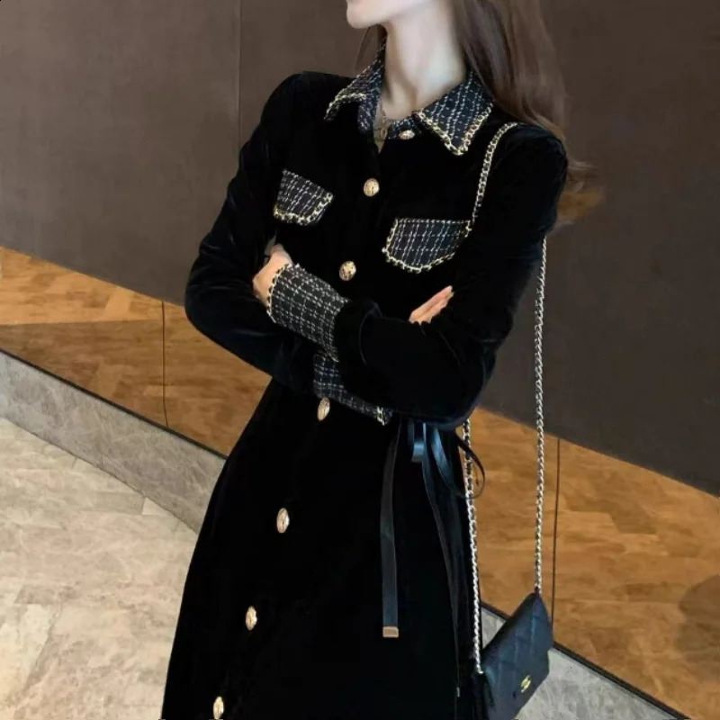 Autumn Elegant Simple Small perfume Dress Womens Waist Closed Thin Polo Neck Button Long Sleeve High end Black Velvet Dress 240904