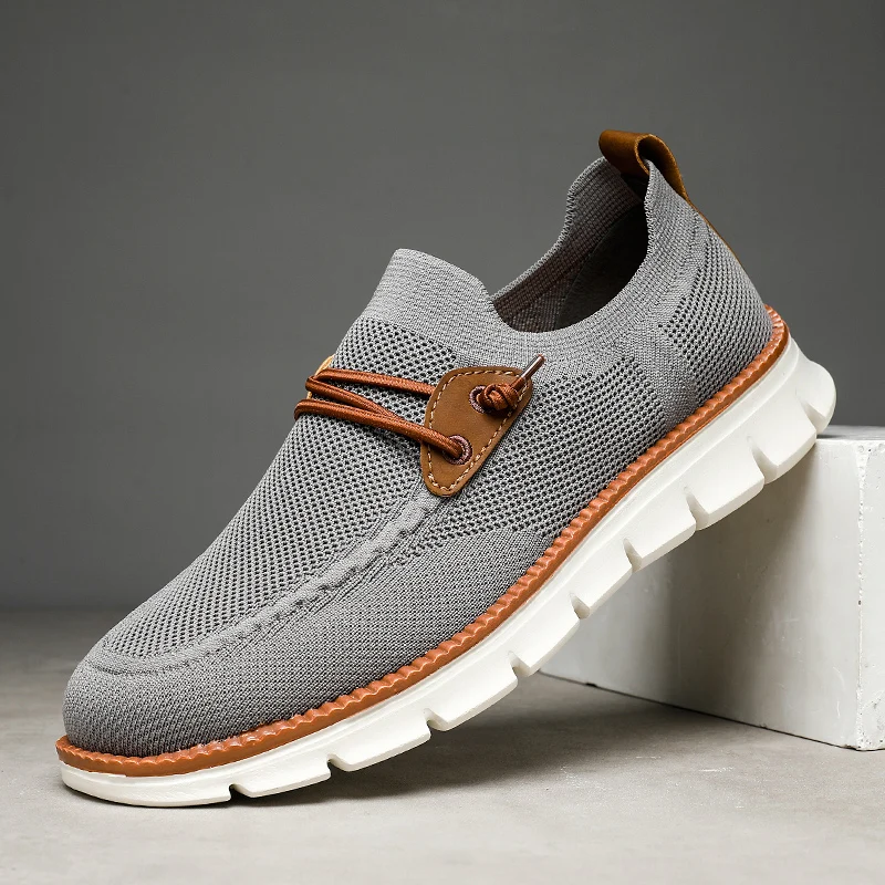 Breathable Mesh Brogues: Lightweight Men's Casual Sneakers for Spring and Autumn