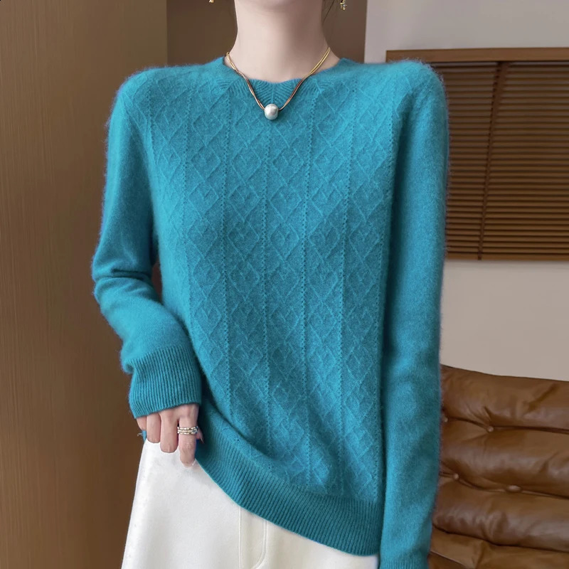 FallWinter Womens Sweater 100% Pure Wool Lotus Collar Solid Color Loose Knitted Cashmere Pullover 240904