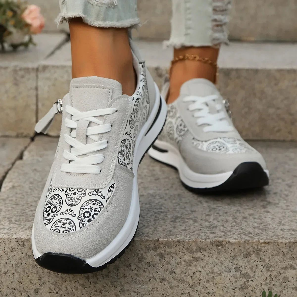 2024 Wedge Casual Fashion Comfortable Women's Shoes Outdoor Versatile Lace Up Lightweight Sports Women's Vulcanized Shoes