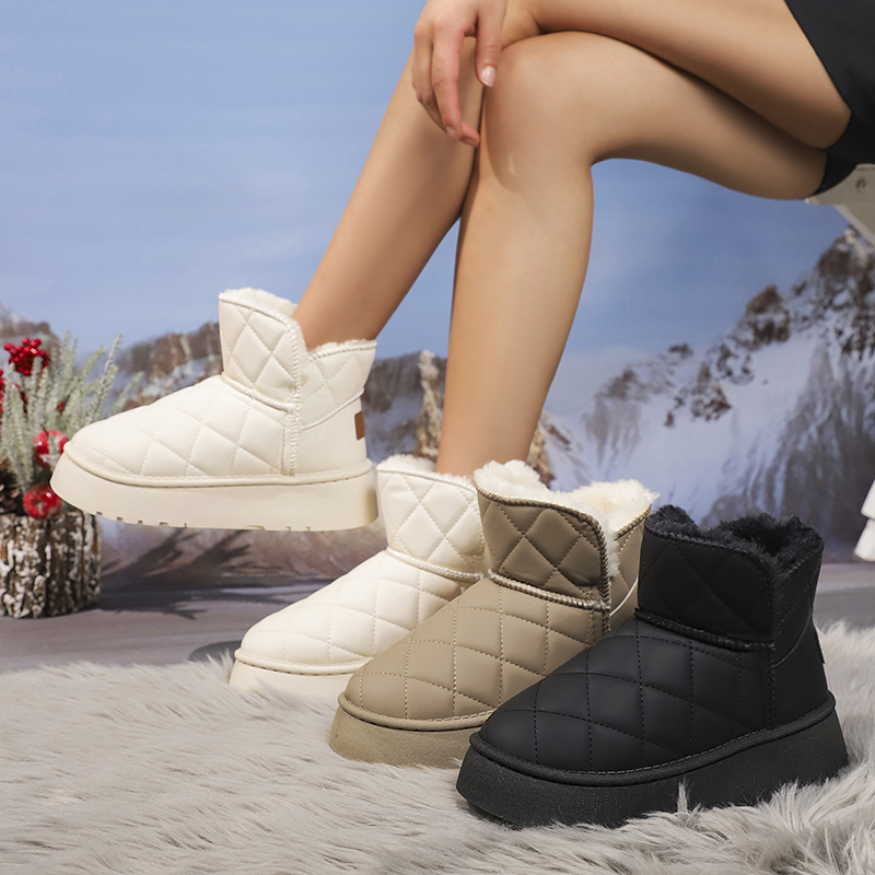 Warm Short Plush Waterproof Snow Women 2024 Trend Thick Bottom Winter Ankle Boots Woman Non Slip Platform Cotton Shoes