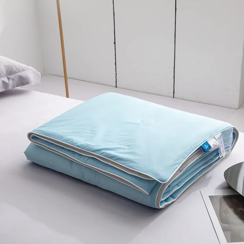 Summer solid color ice silk cooling blanket lightweight smooth doublelarge size cold 240903