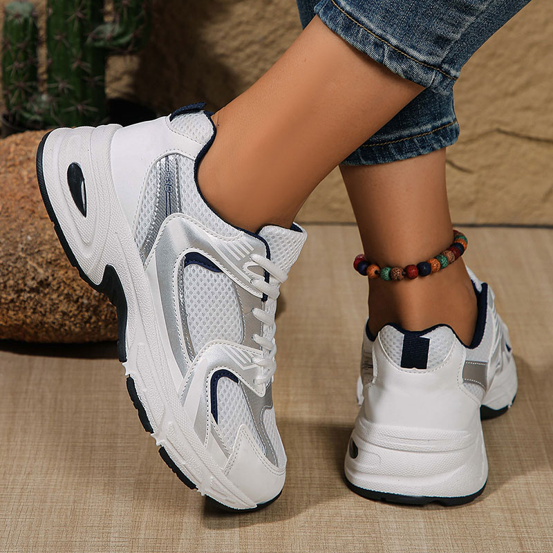 Breathable Platform Sneakers Women Outdoor Non-Slip Sports Shoes Ladies Plus Size 43 Lace-Up Flat Heel Mesh Vulcanized Shoes