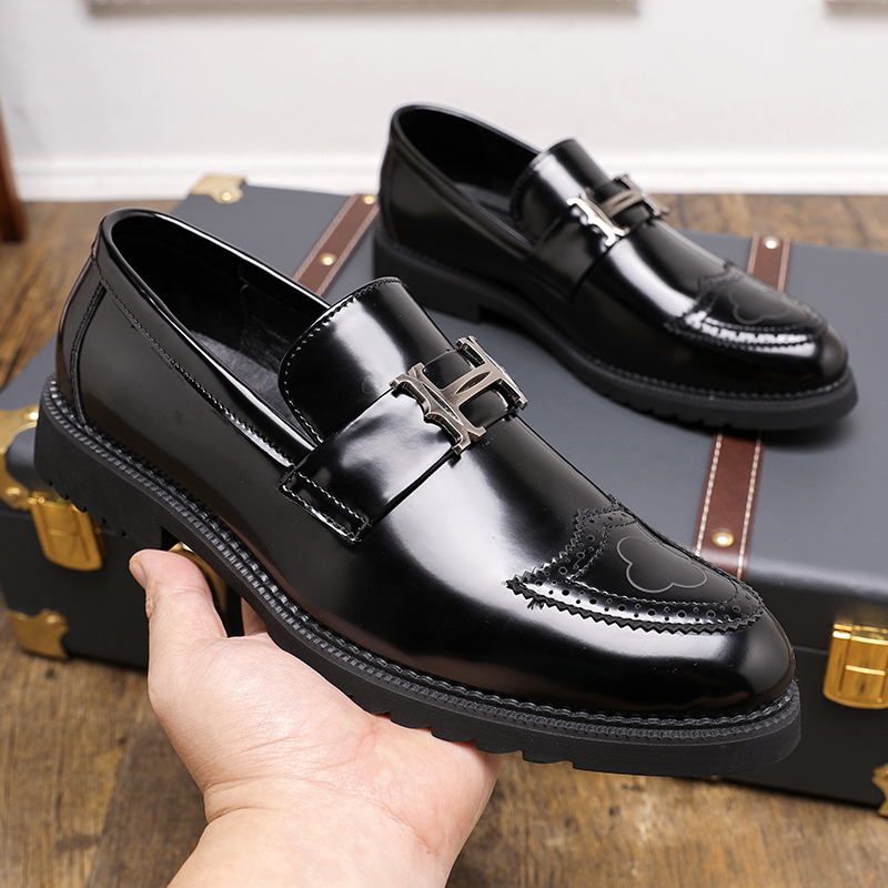 Fashion Golden Men's Casual Slip-On Tassel Patent Loafers Thick Bottom Elevator Shoes Men's Party Shoes Business Shoes Brogue