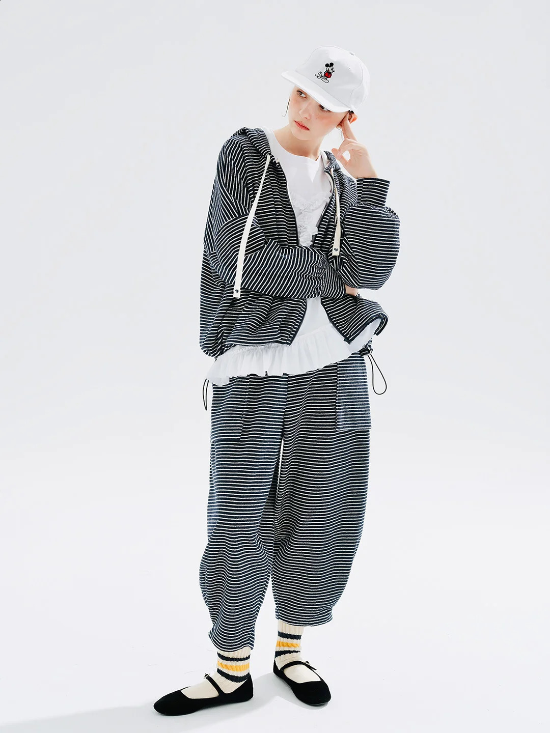 Imakokoni original striped round neck hooded sweatshirt for womens spring and autumn outerwear 234246 240902