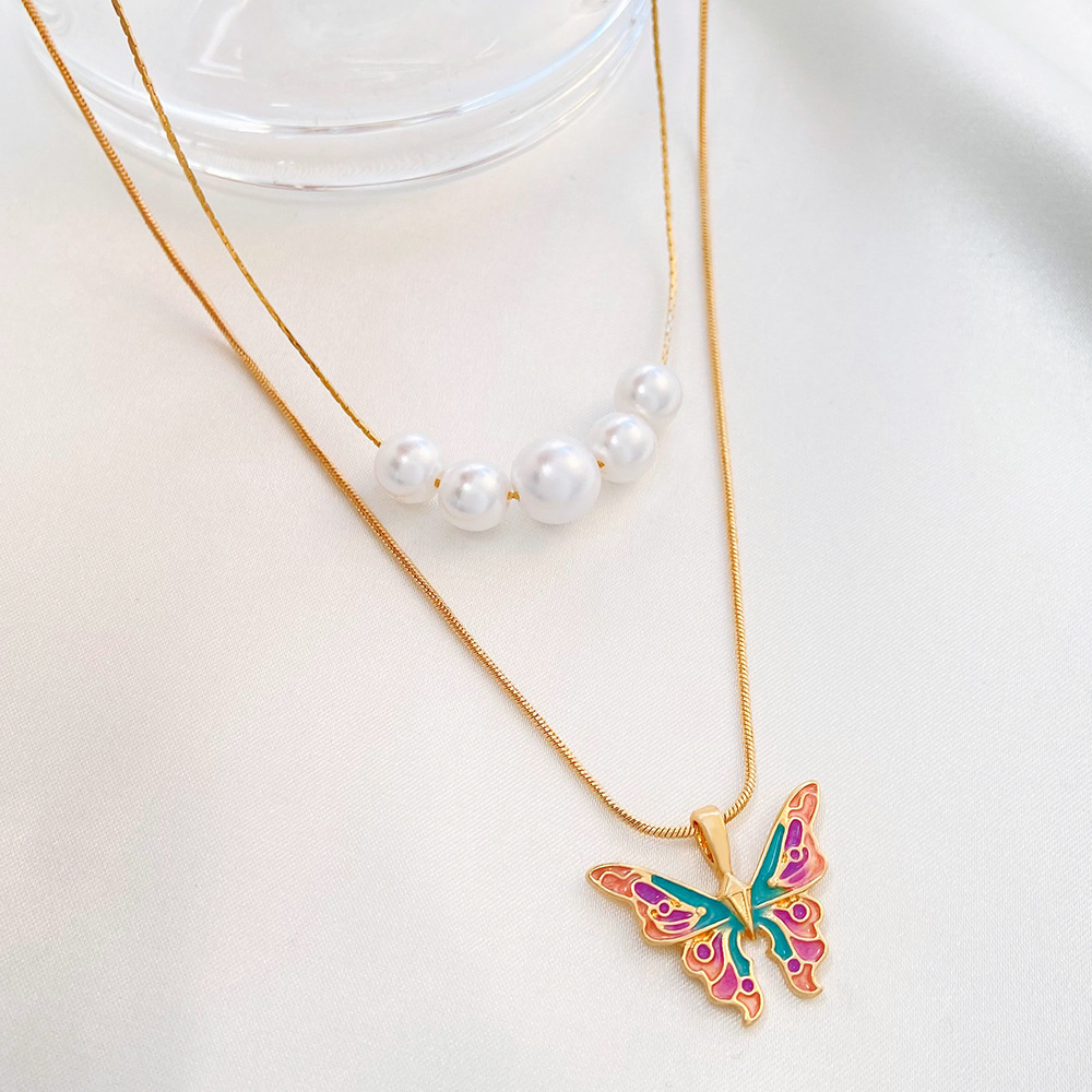 Girls' Dreamland Enchantment Necklace Featuring a Butterfly Droplet Pendant and Pearls